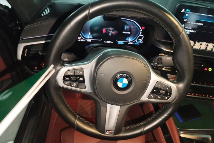 Used BMW 5 Series New Energy 2021 535Le Pioneer Edition M Sport Package Steering Wheel