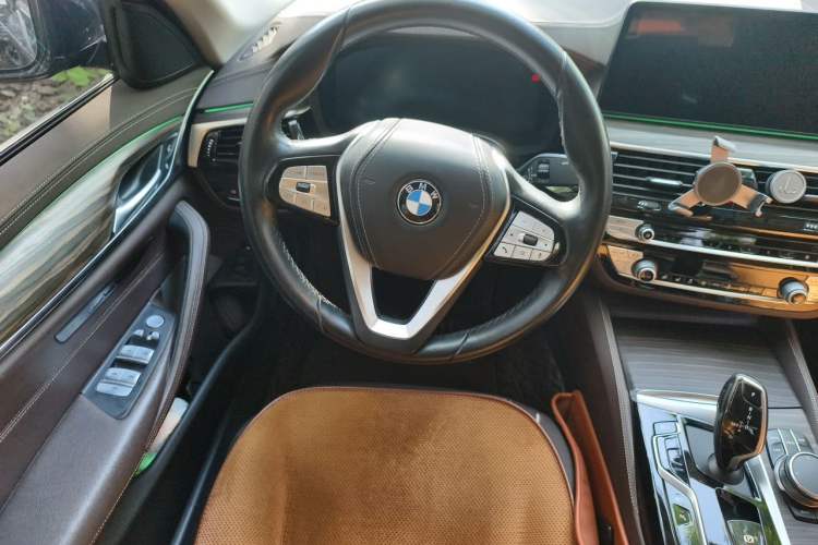 Used BMW 5 Series New Energy 2021 535Le Luxury Package Steering Wheel