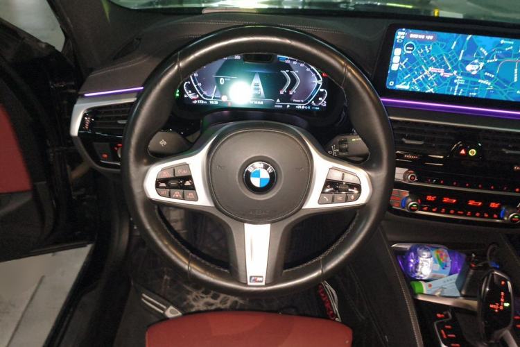 Used BMW 5 Series New Energy 2021 535Le Pioneer Edition M Sport Package Steering Wheel