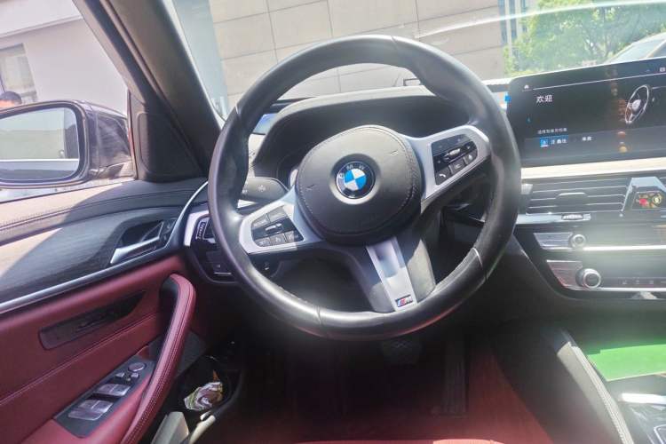 Used BMW 5 Series New Energy 2021 535Le M Sport Package Steering Wheel