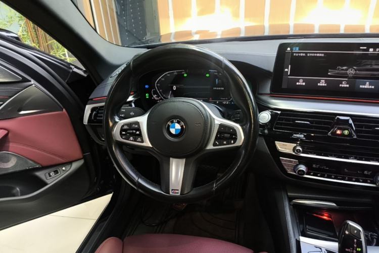 Used BMW 5 Series New Energy 2021 535Le Pioneer Edition M Sport Package Steering Wheel