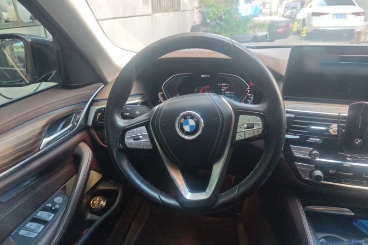 Used BMW 5 Series New Energy 2021 Updated 535Le Luxury Package Steering Wheel
