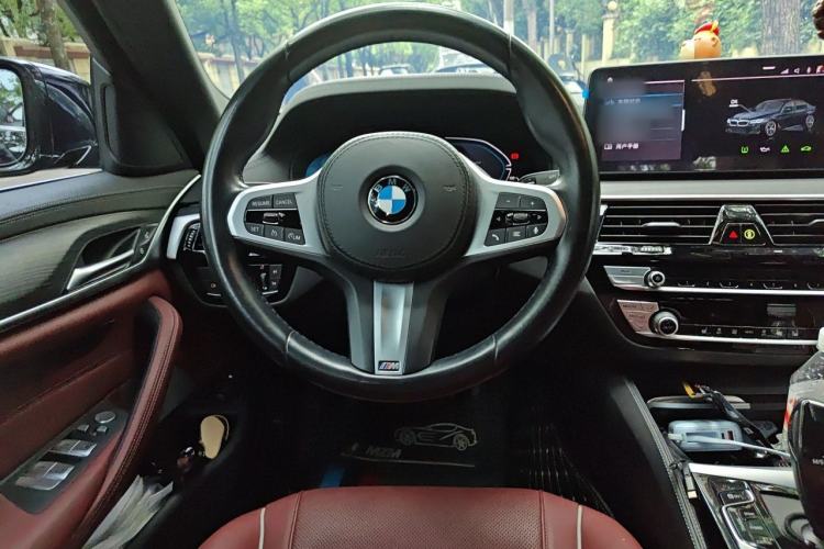 Used BMW 5 Series New Energy 2021 Restyled 535Le M Sport Package Steering Wheel