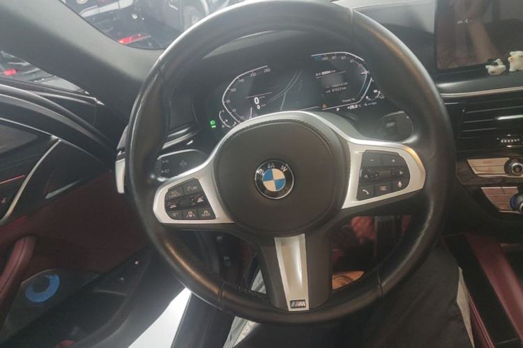 Used BMW 5 Series New Energy 2021 535Le Pioneer Edition M Sport Package Steering Wheel