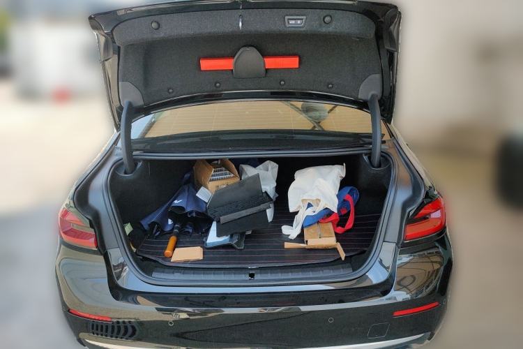 Used BMW 5 Series New Energy 2021 535Le Luxury Package Trunk