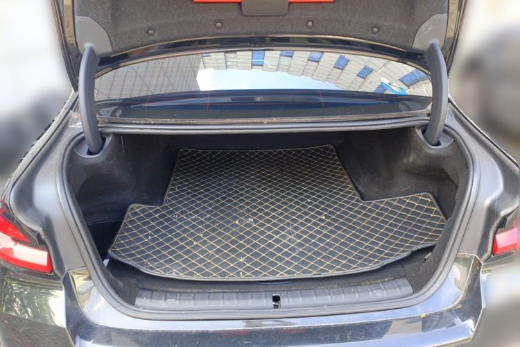 Used BMW 5 Series New Energy 2021 535Le Pioneer Edition M Sport Package Trunk