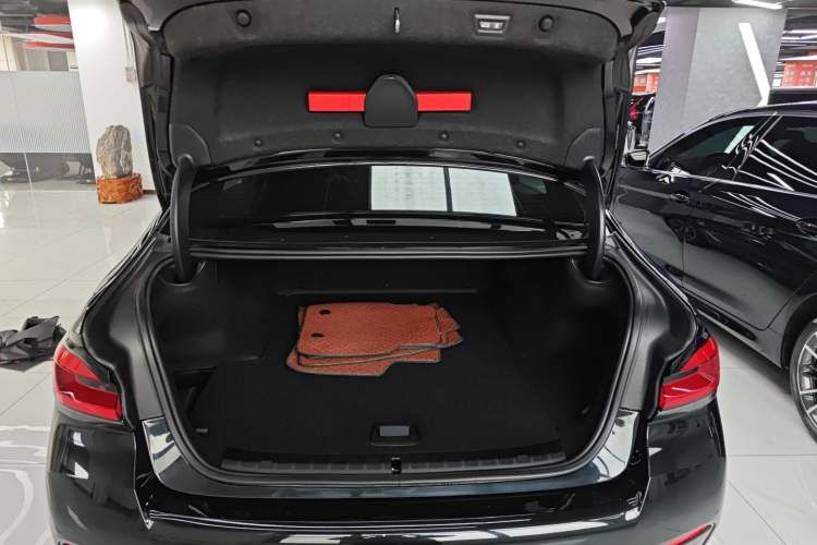 Used BMW 5 Series New Energy 2021 535Le M Sport Package Trunk