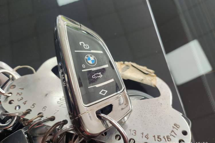 Used BMW 5 Series New Energy 2021 535Le Luxury Package Vehicle Key