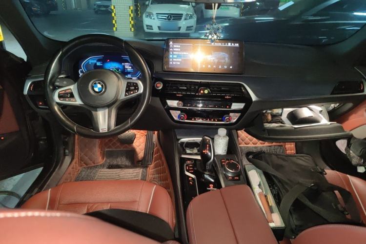 Used BMW 5 Series New Energy 2021 Restyled 535Le M Sport Package Center Console
