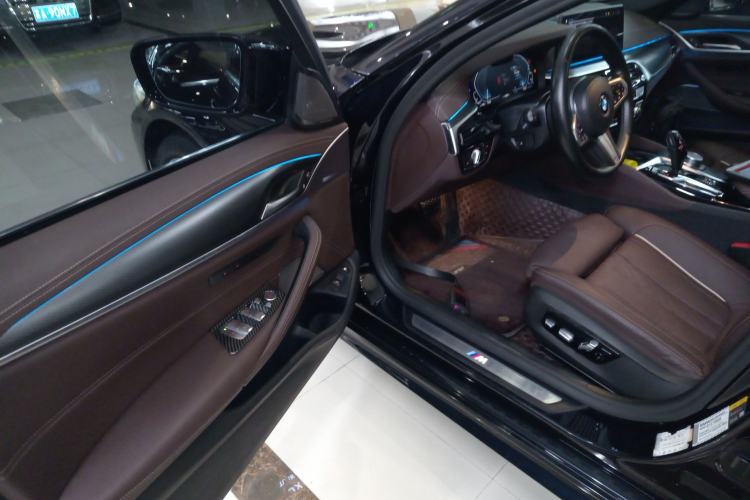 Used BMW 5 Series New Energy 2021 535Le Pioneer Edition M Sport Package Driver Seat