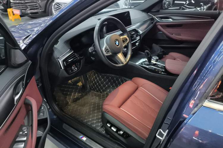 Used BMW 5 Series New Energy 2021 535Le Pioneer Edition M Sport Package Driver Seat