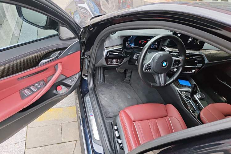 Used BMW 5 Series New Energy 2021 Restyled 535Le Pioneer Edition M Sport Package Driver Seat