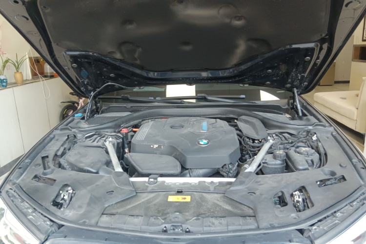 Used BMW 5 Series New Energy 2021 535Le Luxury Package Engine Bay