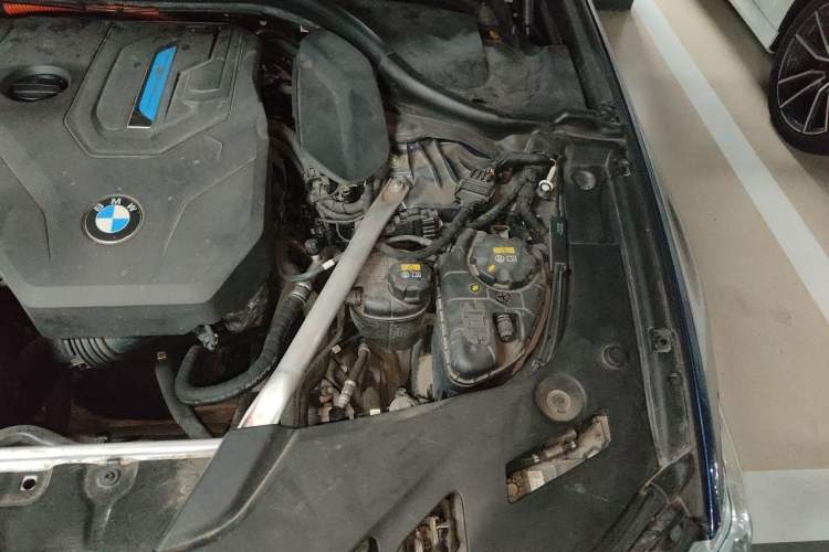 Used BMW 5 Series New Energy 2021 Restyled 535Le M Sport Package Engine Bay Left