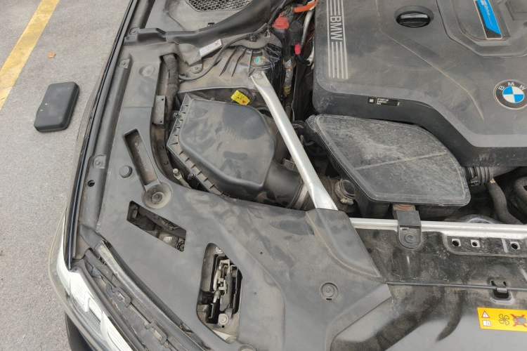 Used BMW 5 Series New Energy 2021 535Le M Sport Package Engine Bay Right