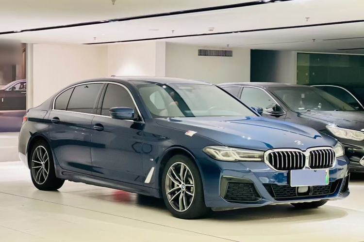 Used BMW 5 Series New Energy 2021 535Le Pioneer Edition M Sport Package Front Right 45 Deg