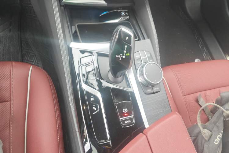 Used BMW 5 Series New Energy 2021 535Le M Sport Package Gear Lever