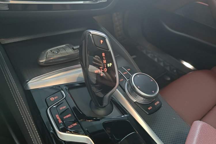 Used BMW 5 Series New Energy 2021 535Le Pioneer Edition M Sport Package Gear Lever