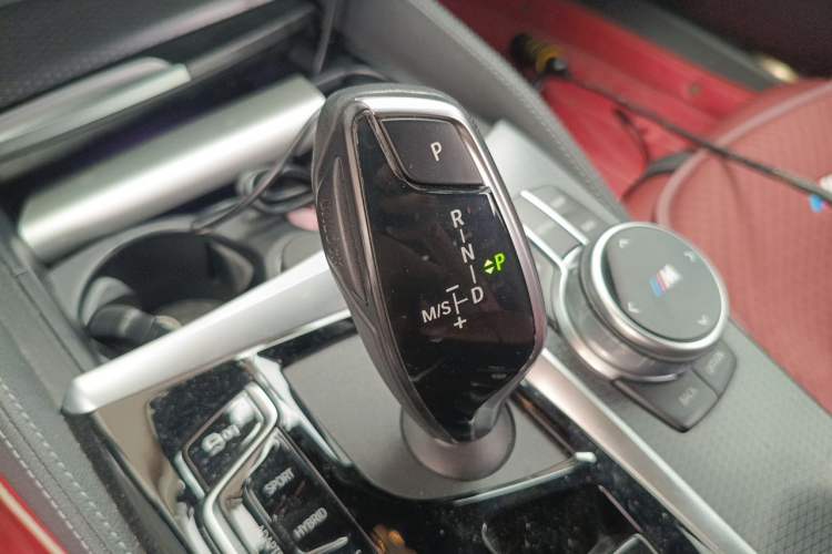Used BMW 5 Series New Energy 2021 Restyled 535Le Pioneer Edition M Sport Package Gear Lever