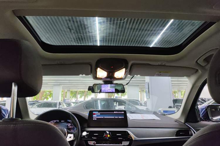 Used BMW 5 Series New Energy 2021 535Le Luxury Package Headliner