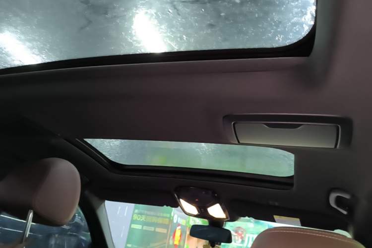 Used BMW 5 Series New Energy 2021 535Le M Sport Package Headliner