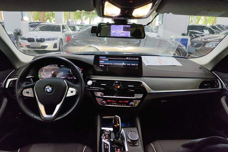 Used BMW 5 Series New Energy 2021 535Le Luxury Package Interior 2