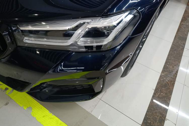 Used BMW 5 Series New Energy 2021 535Le Pioneer Edition M Sport Package Left Front Headlight