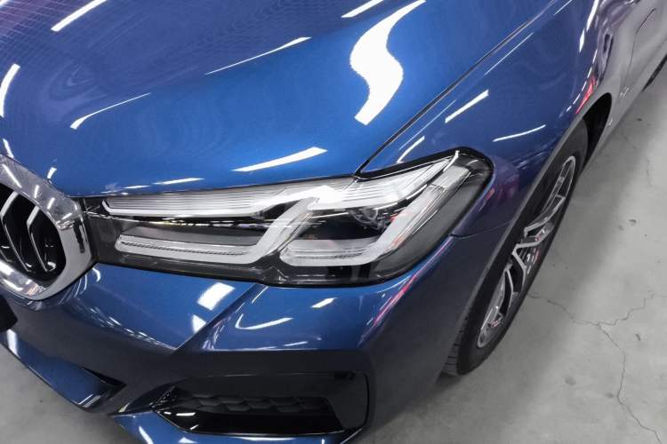 Used BMW 5 Series New Energy 2021 535Le Pioneer Edition M Sport Package Left Front Headlight