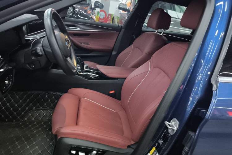 Used BMW 5 Series New Energy 2021 535Le Pioneer Edition M Sport Package Left Front Seat