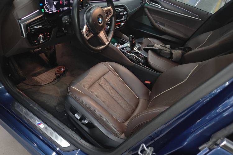 Used BMW 5 Series New Energy 2021 535Le M Sport Package Left Front Seat
