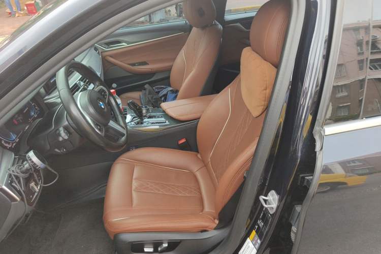 Used BMW 5 Series New Energy 2021 535Le M Sport Package Left Front Seat
