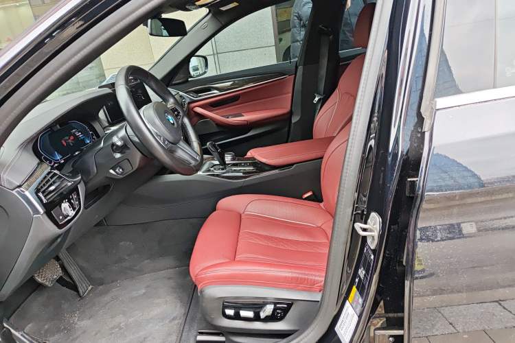 Used BMW 5 Series New Energy 2021 Restyled 535Le Pioneer Edition M Sport Package Left Front Seat