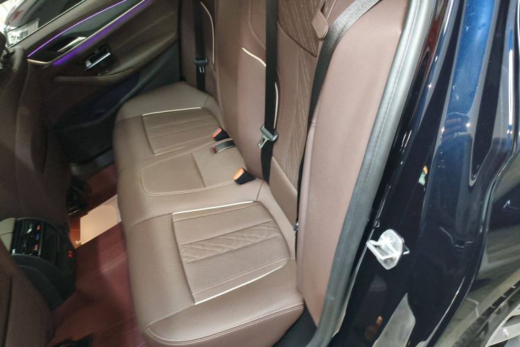 Used BMW 5 Series New Energy 2021 535Le M Sport Package Left Rear Seat