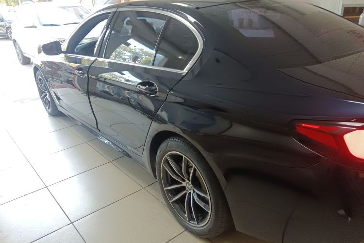 Used BMW 5 Series New Energy 2021 535Le Luxury Package Left Side