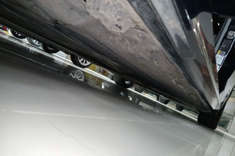 Used BMW 5 Series New Energy 2021 535Le Pioneer Edition M Sport Package Left Side Sill