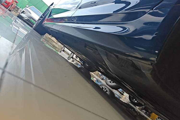 Used BMW 5 Series New Energy 2021 535Le Pioneer Edition M Sport Package Left Side Sill