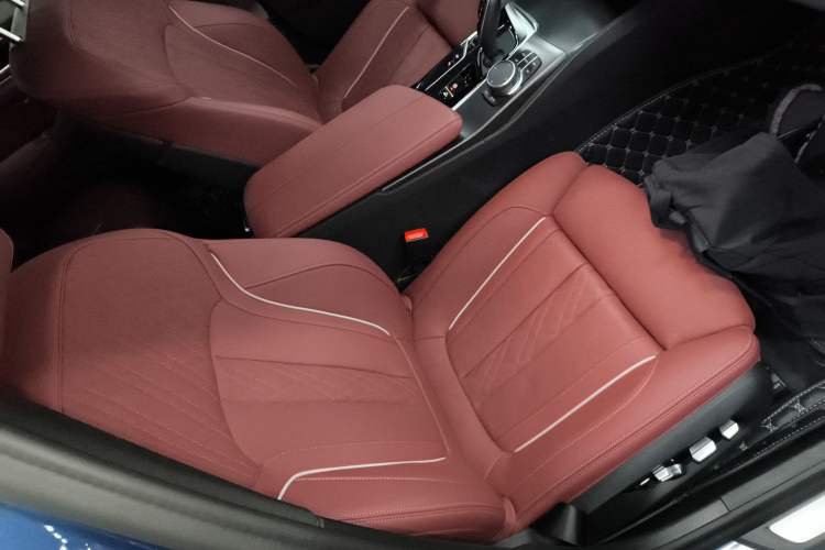Used BMW 5 Series New Energy 2021 535Le Pioneer Edition M Sport Package Right Front Seat