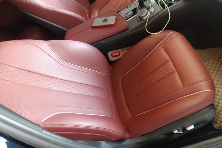 Used BMW 5 Series New Energy 2021 535Le Luxury Package Right Front Seat