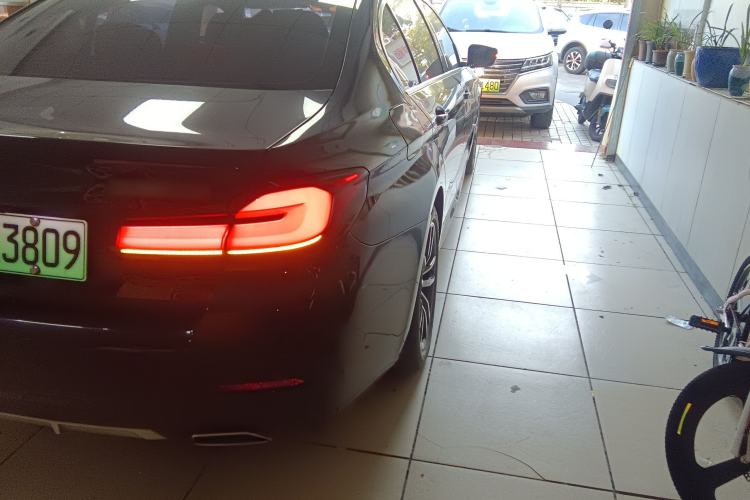 Used BMW 5 Series New Energy 2021 535Le Luxury Package Right Rear Taillight