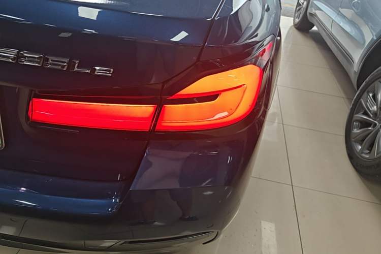 Used BMW 5 Series New Energy 2021 535Le Pioneer Edition M Sport Package Right Rear Taillight