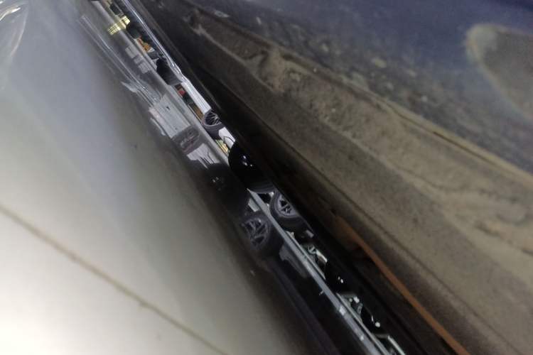 Used BMW 5 Series New Energy 2021 535Le Pioneer Edition M Sport Package Right Side Sill