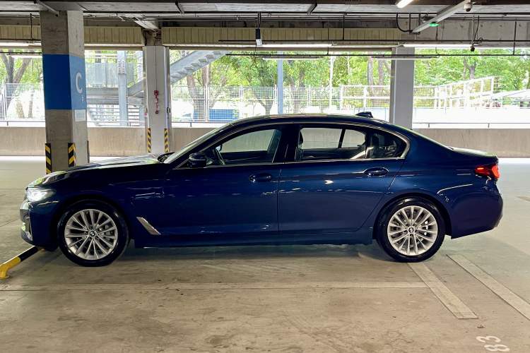 Used BMW 5 Series New Energy 2021 535Le Luxury Package Roof