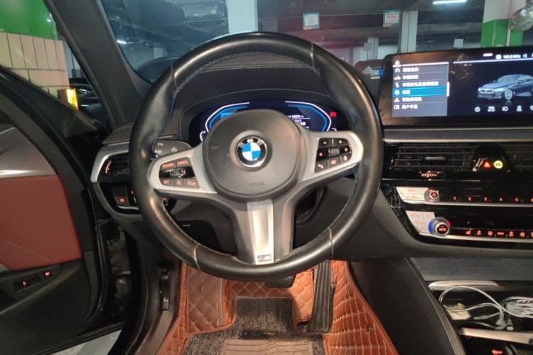 Used BMW 5 Series New Energy 2021 Restyled 535Le M Sport Package Steering Wheel