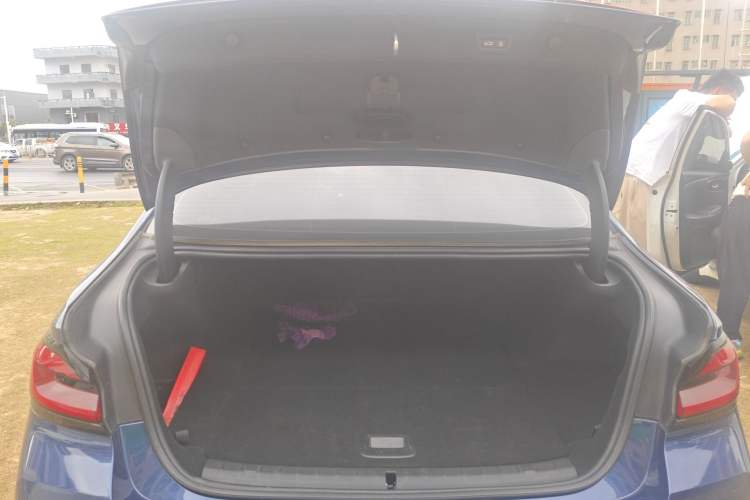 Used BMW 5 Series New Energy 2021 535Le M Sport Package Trunk
