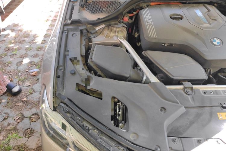 Used BMW 5 Series New Energy 2021 535Le Pioneer Edition M Sport Package Engine Bay Right