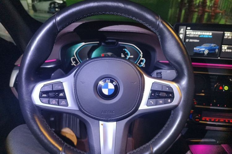 Used BMW 5 Series New Energy 2021 535Le Pioneer Edition M Sport Package Steering Wheel