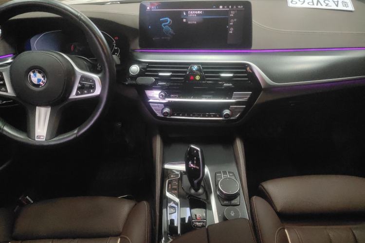 Used BMW 5 Series New Energy 2021 535Le Pioneer Edition M Sport Package Audio And AC Panel