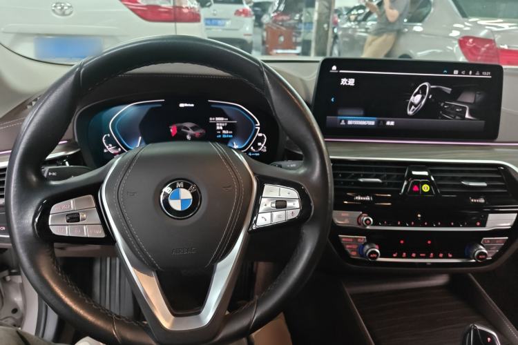 Used BMW 5 Series New Energy 2021 Updated 535Le Luxury Package Center Console