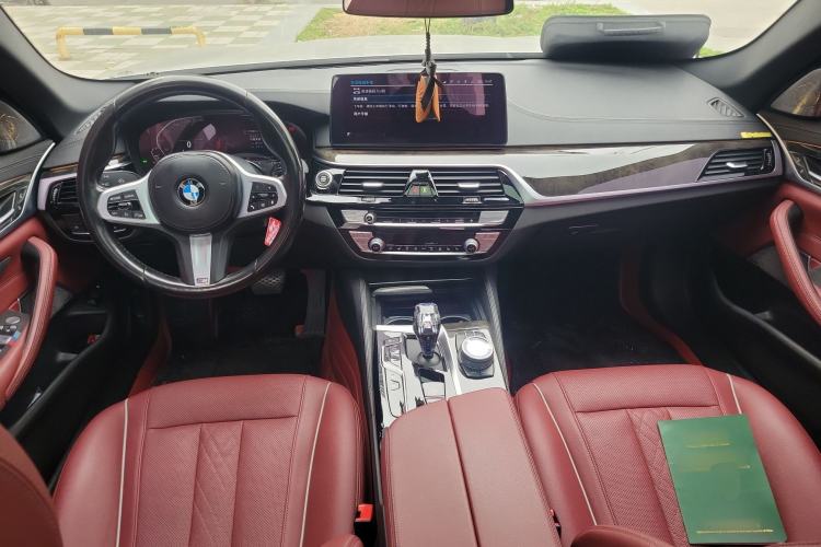 Used BMW 5 Series New Energy 2021 535Le Pioneer Edition M Sport Package Center Console