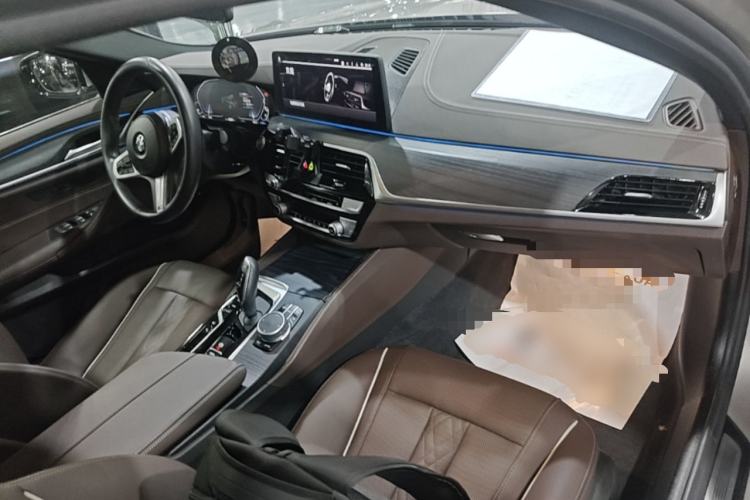 Used BMW 5 Series New Energy 2021 535Le M Sport Package Center Console